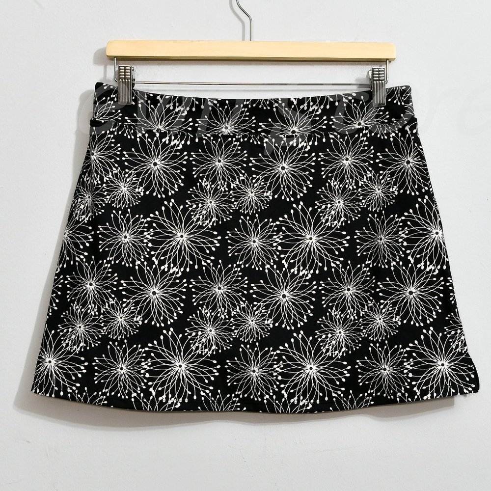 Tranquility by Colorado Clothing Ladies' Skorts Black floral - Picture 3 of 4